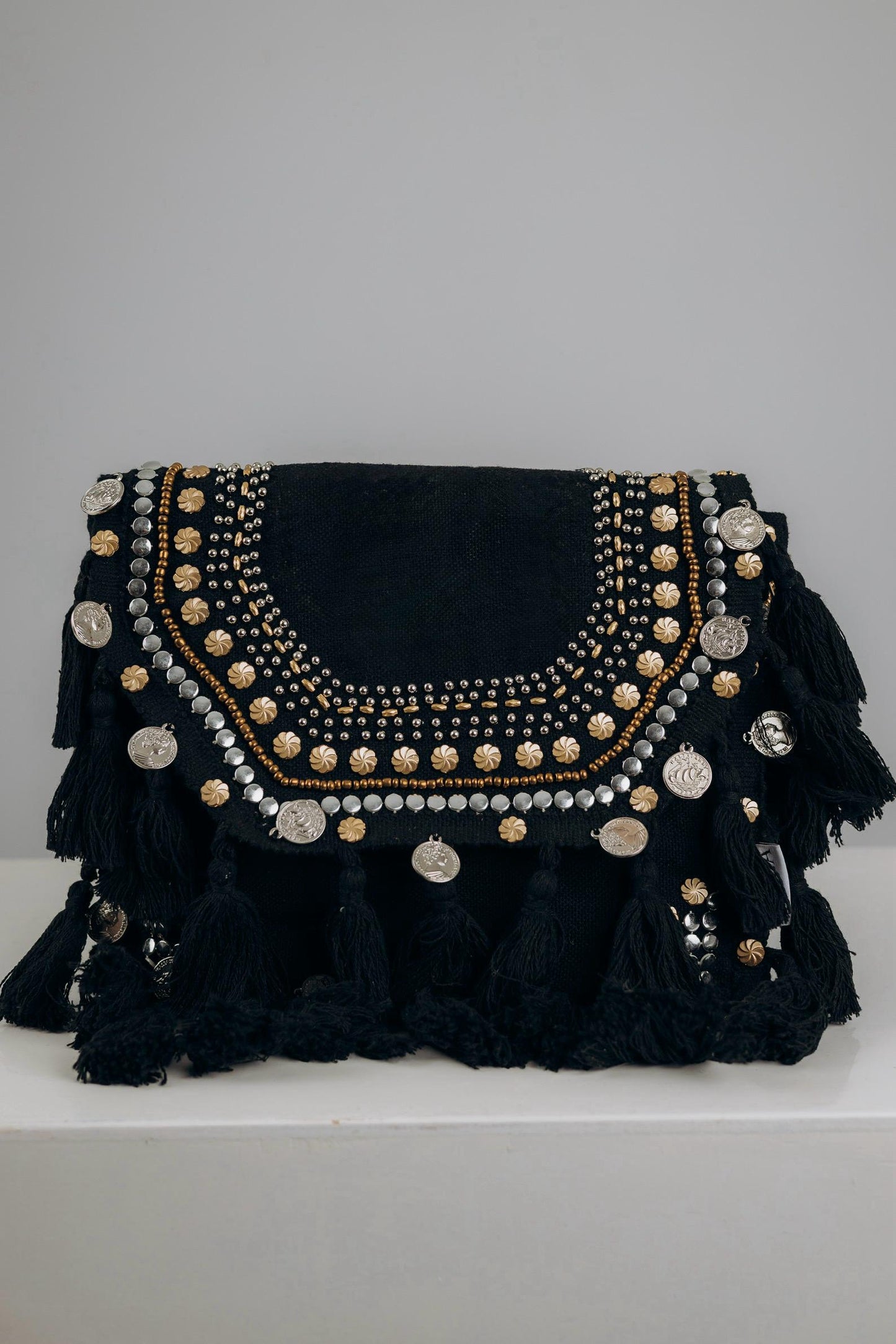 Niara | Clutch