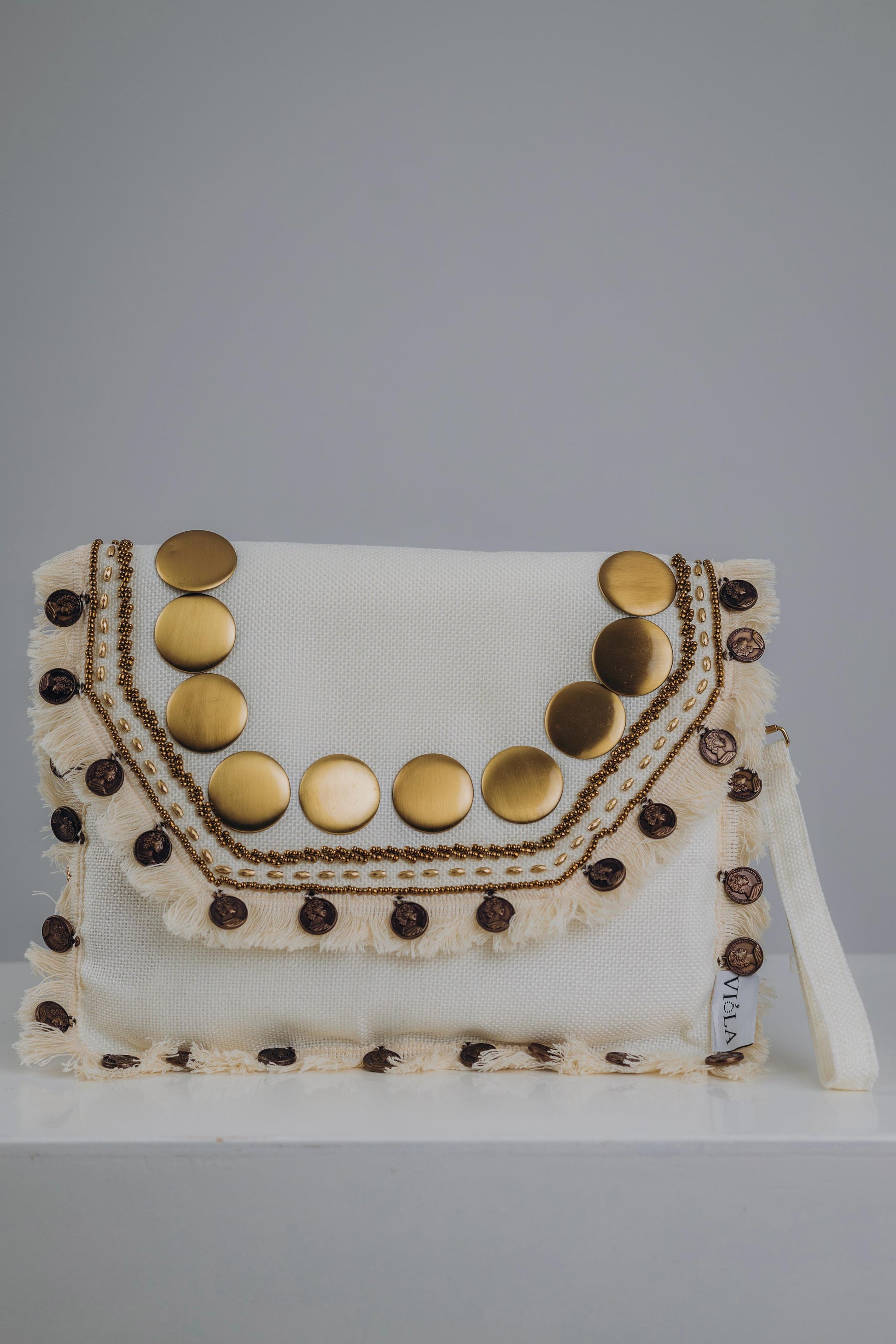 Cambrie | Clutch