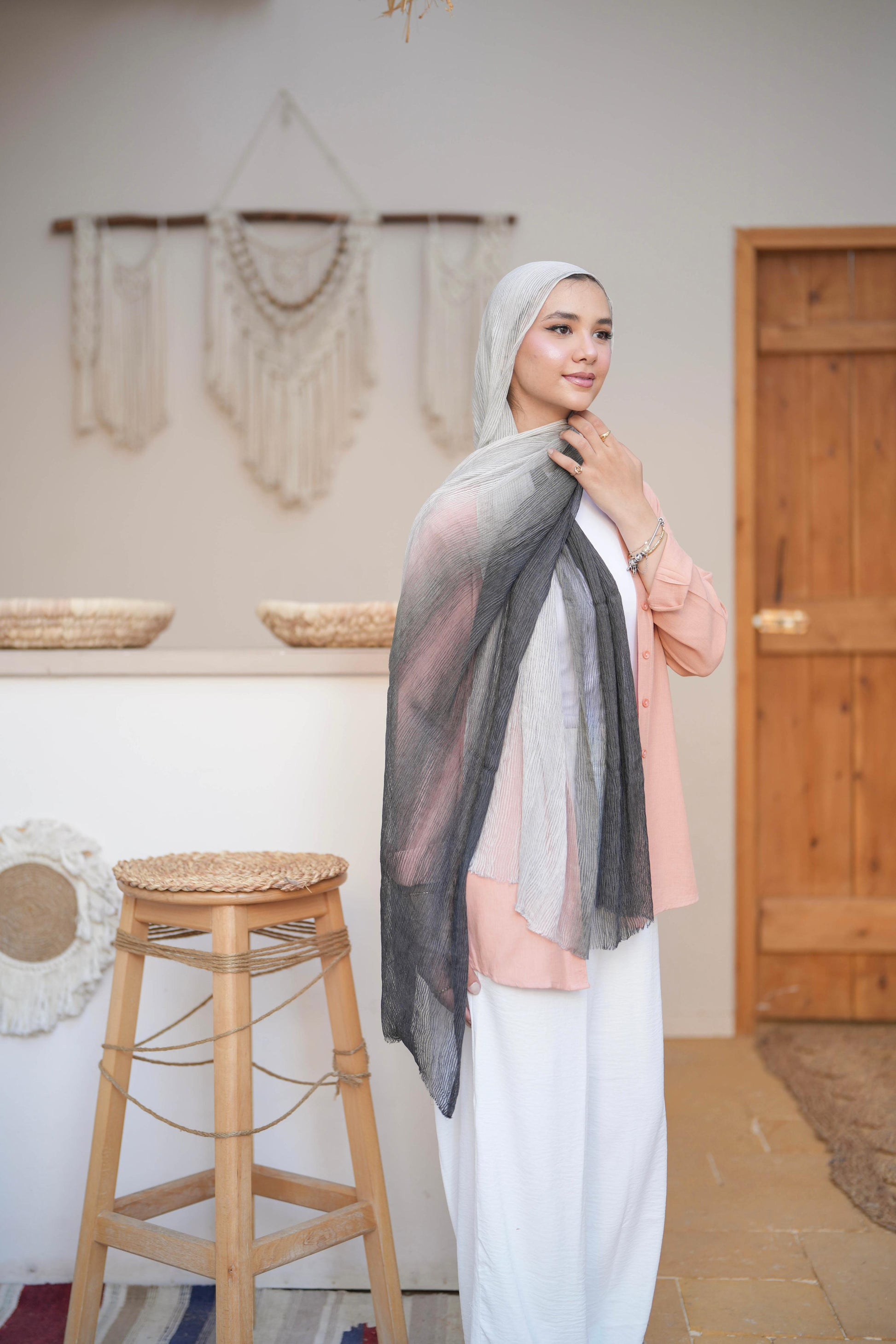 Grey x Grey | Harmonia