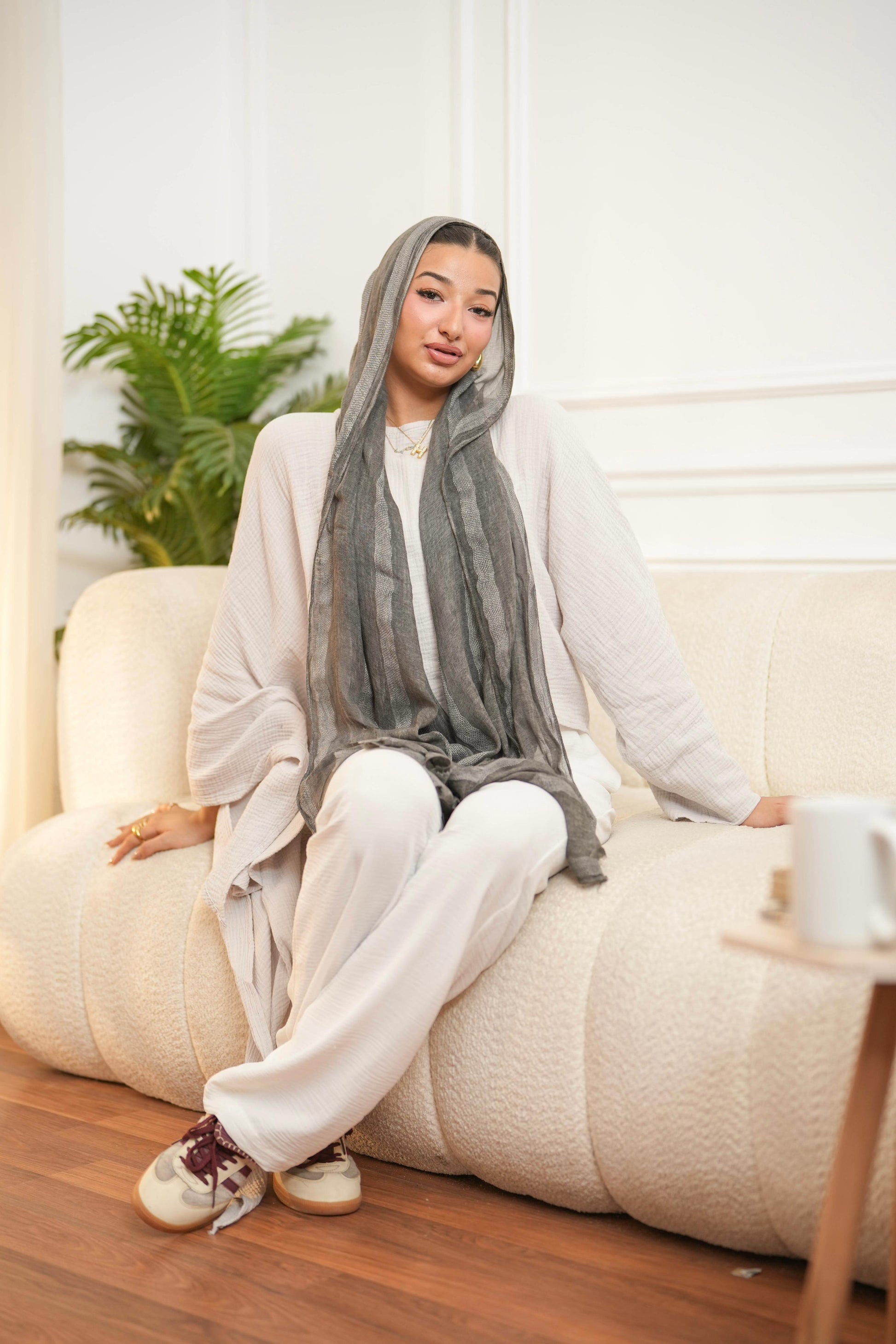 Mid Grey | Strata