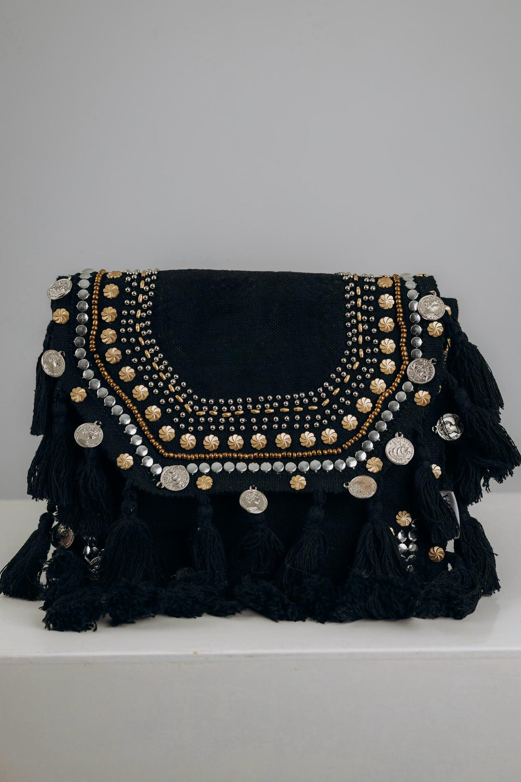 Niara | Clutch