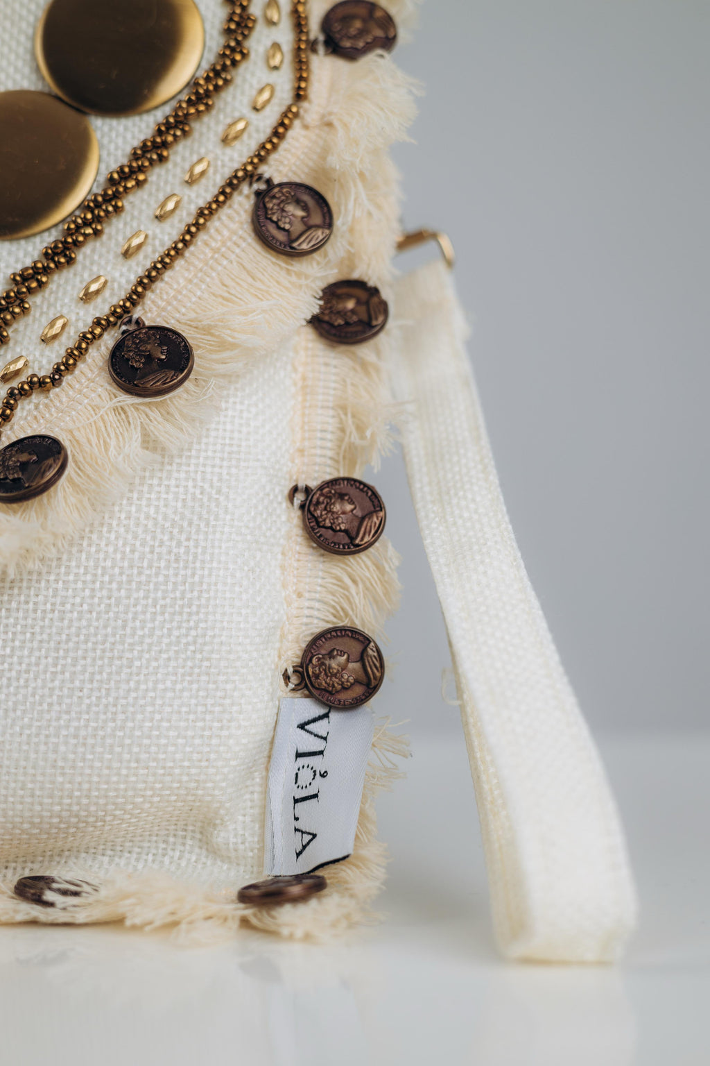 Cambrie | Clutch