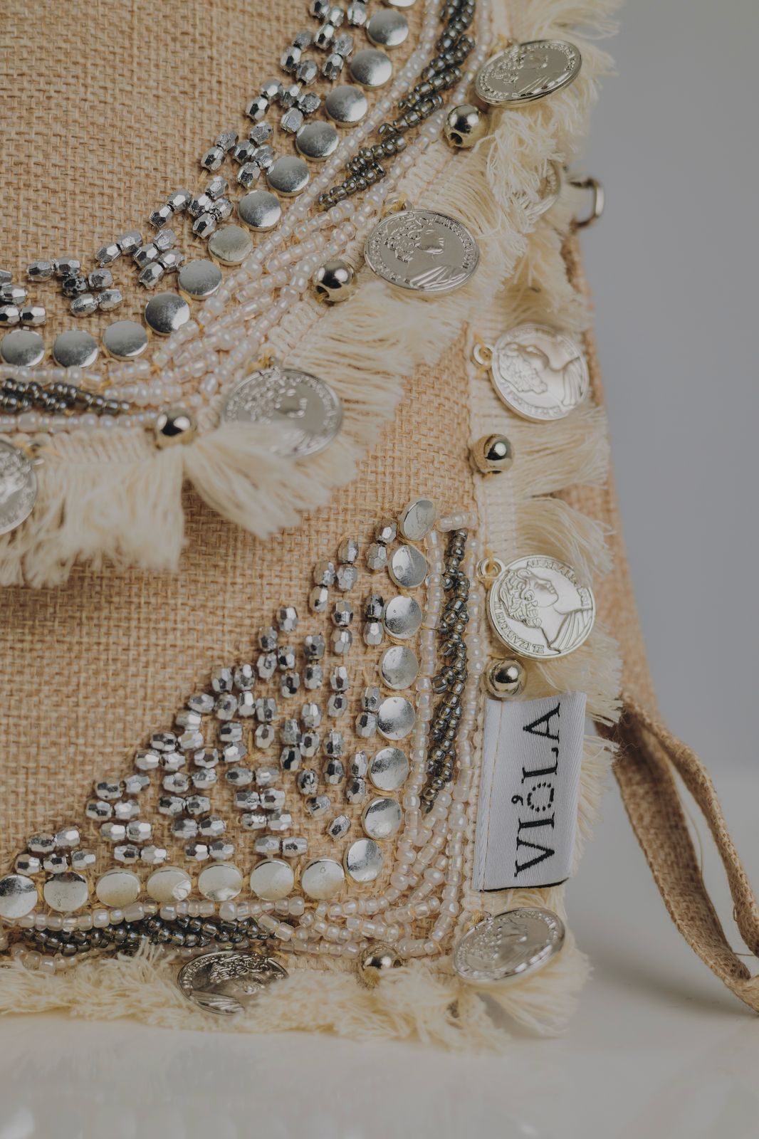 Cleo | Clutch