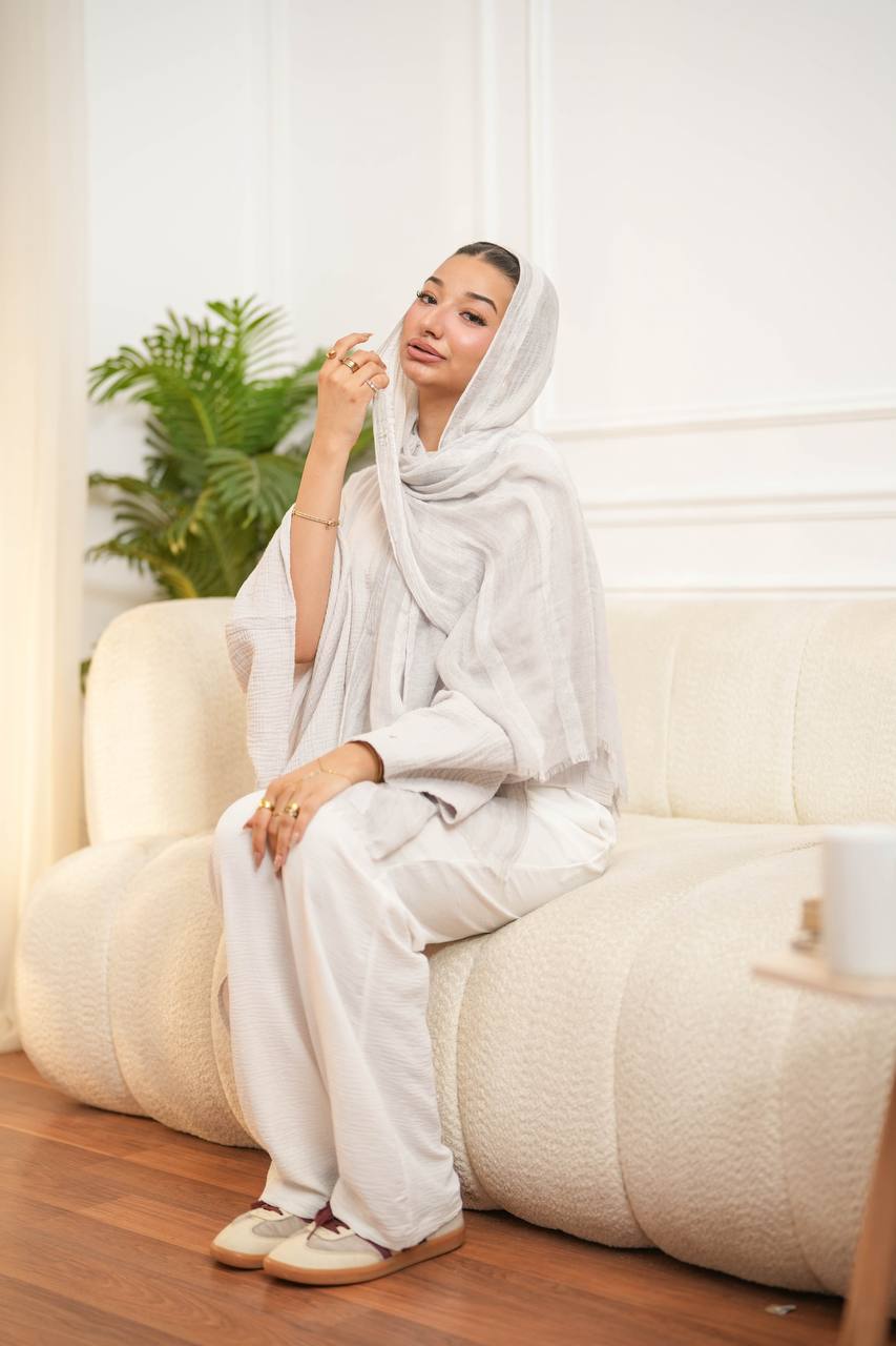 Light Grey | Strata