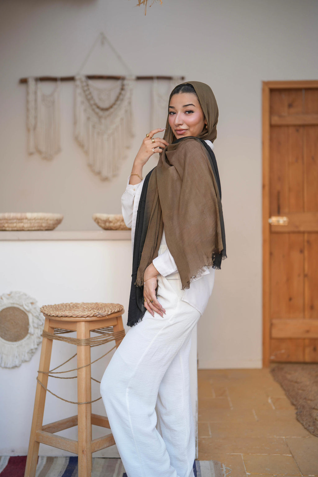Olive x Black | Harmonia