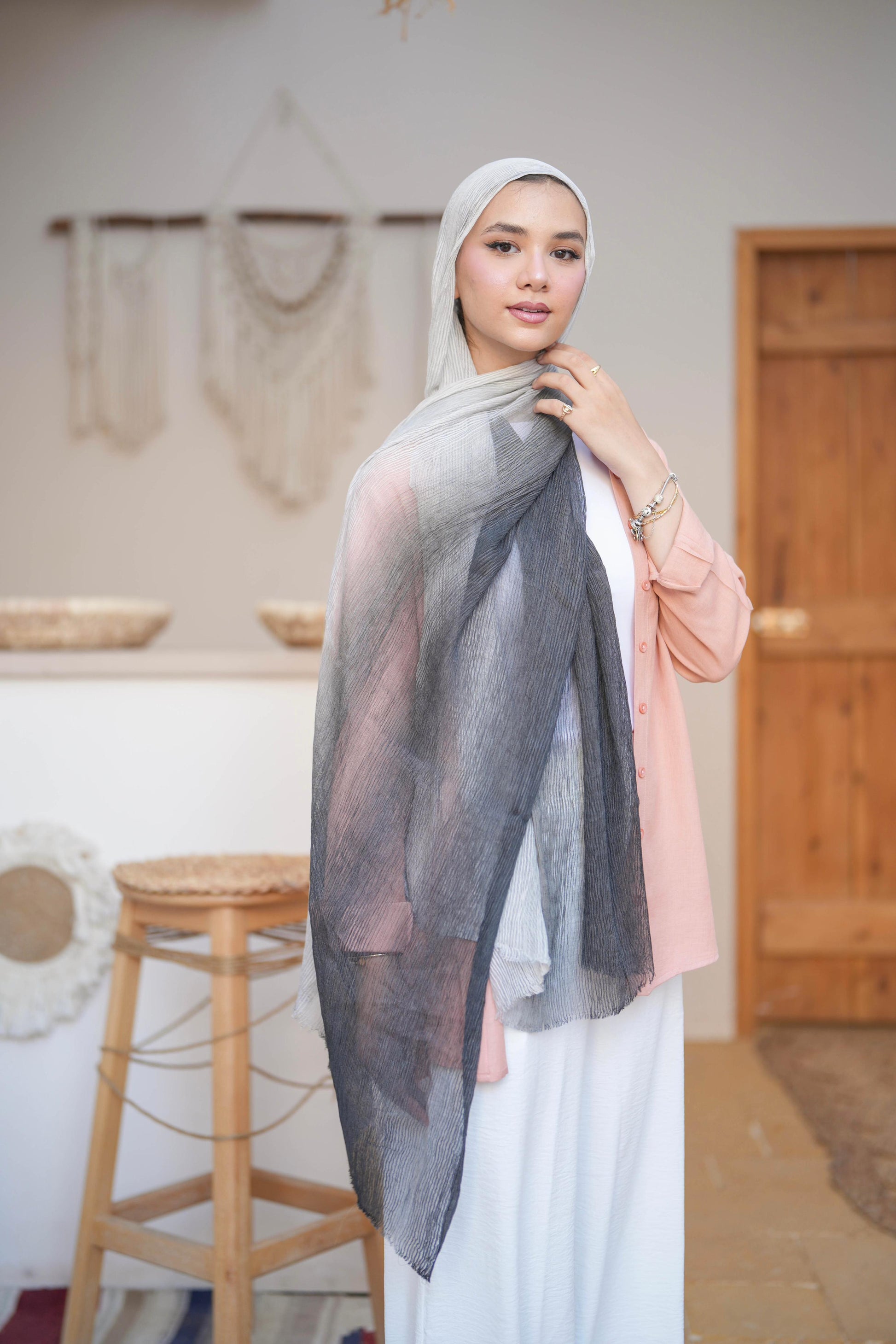 Grey x Grey | Harmonia