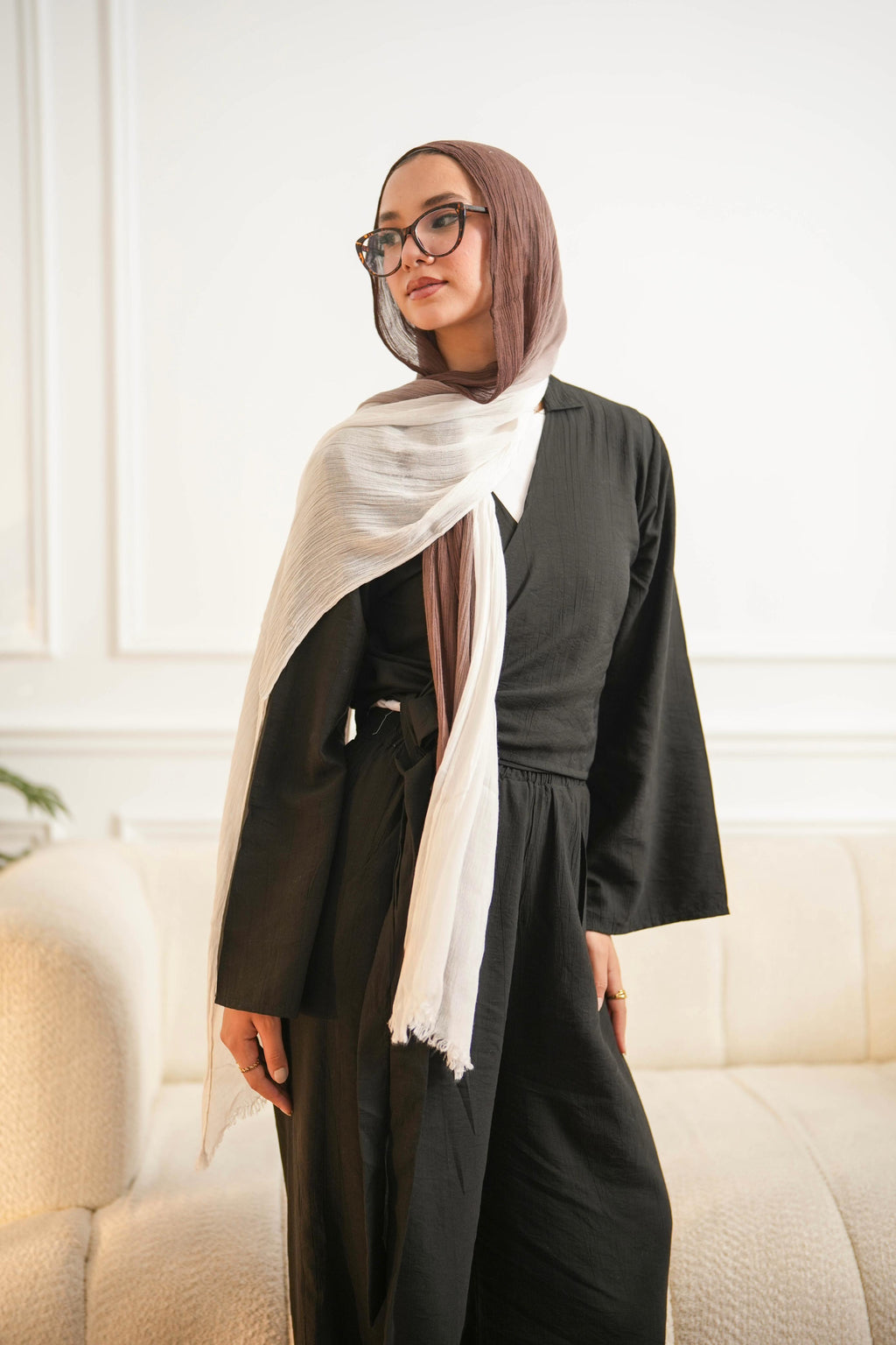 Brown x Offwhite | Harmonia