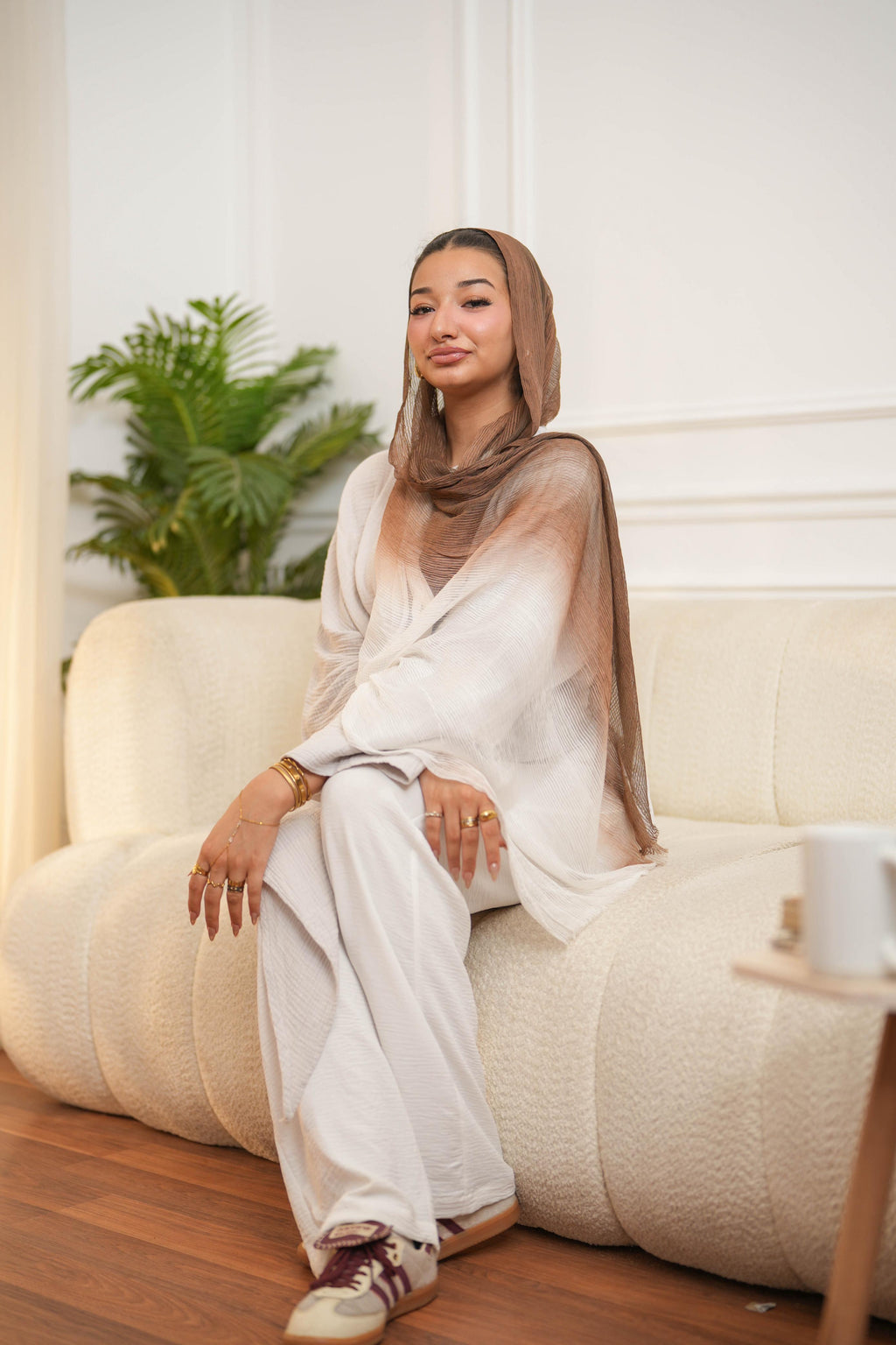 Brown x White | Harmonia