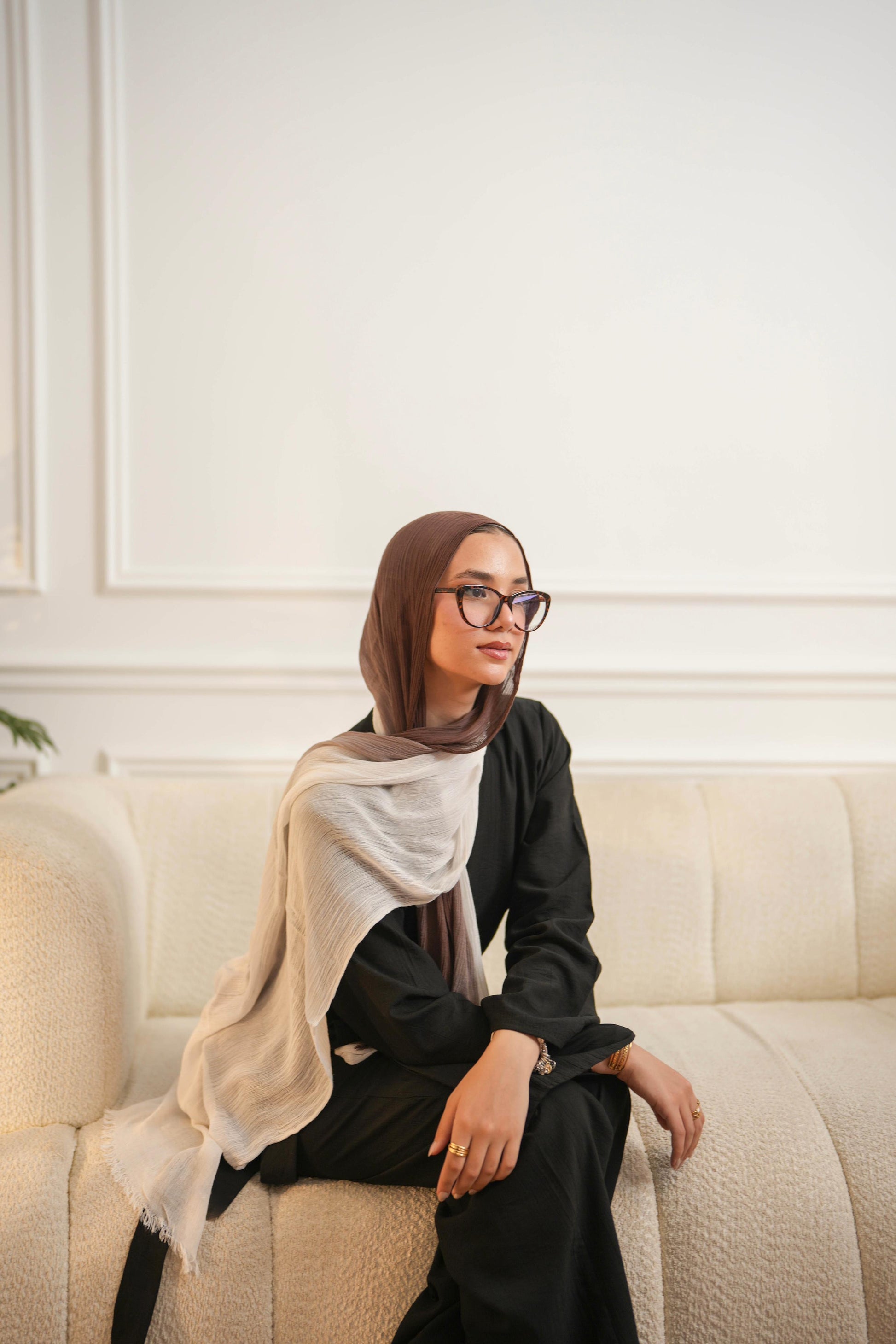 Brown x Offwhite | Harmonia